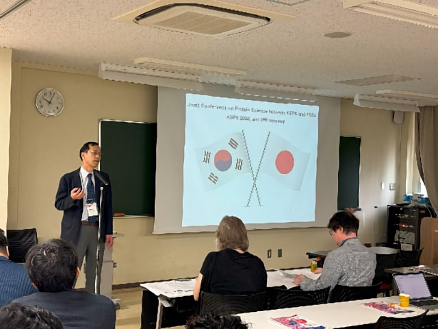 石森浩一郎先生（北海道大学）によるWelcome Speech